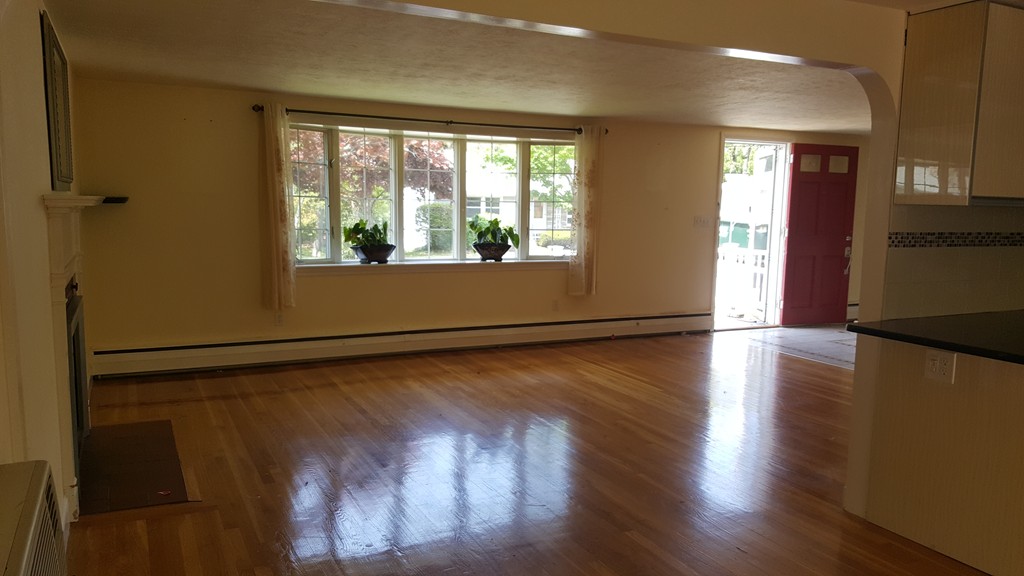 57 Viden Road Quincy, MA 02169 - Photo 2 of 16 Gallery Image 2