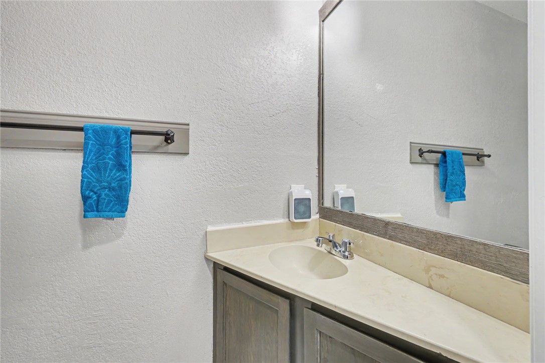 7130 Everhart Road, Unit 4 Corpus Christi, TX 78413 - Photo 14 of 27