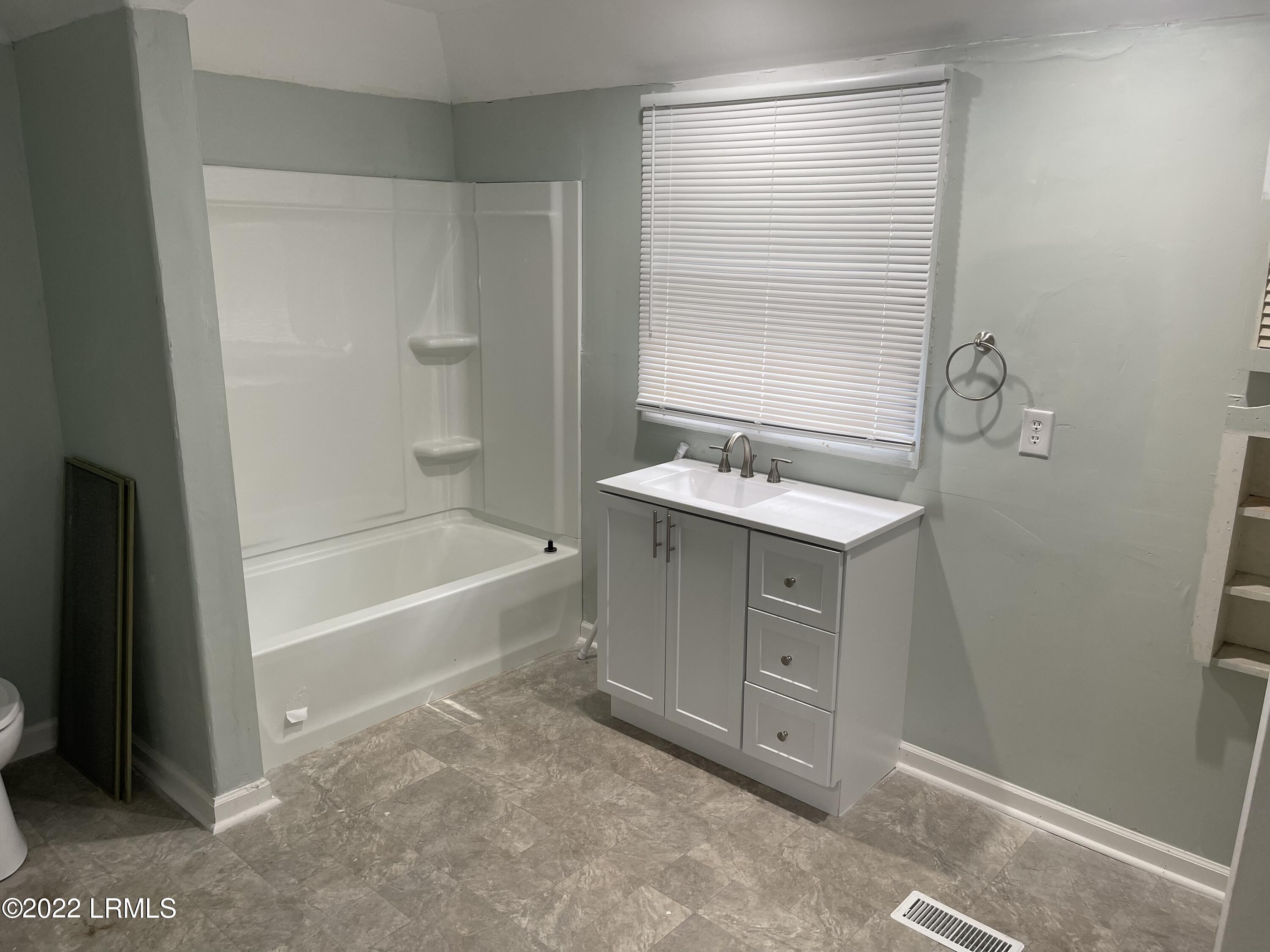 380 Joe Frazier Road Beaufort, SC 29906 - Photo 2 of 5 380 Joe Frazier - Bathroom in House