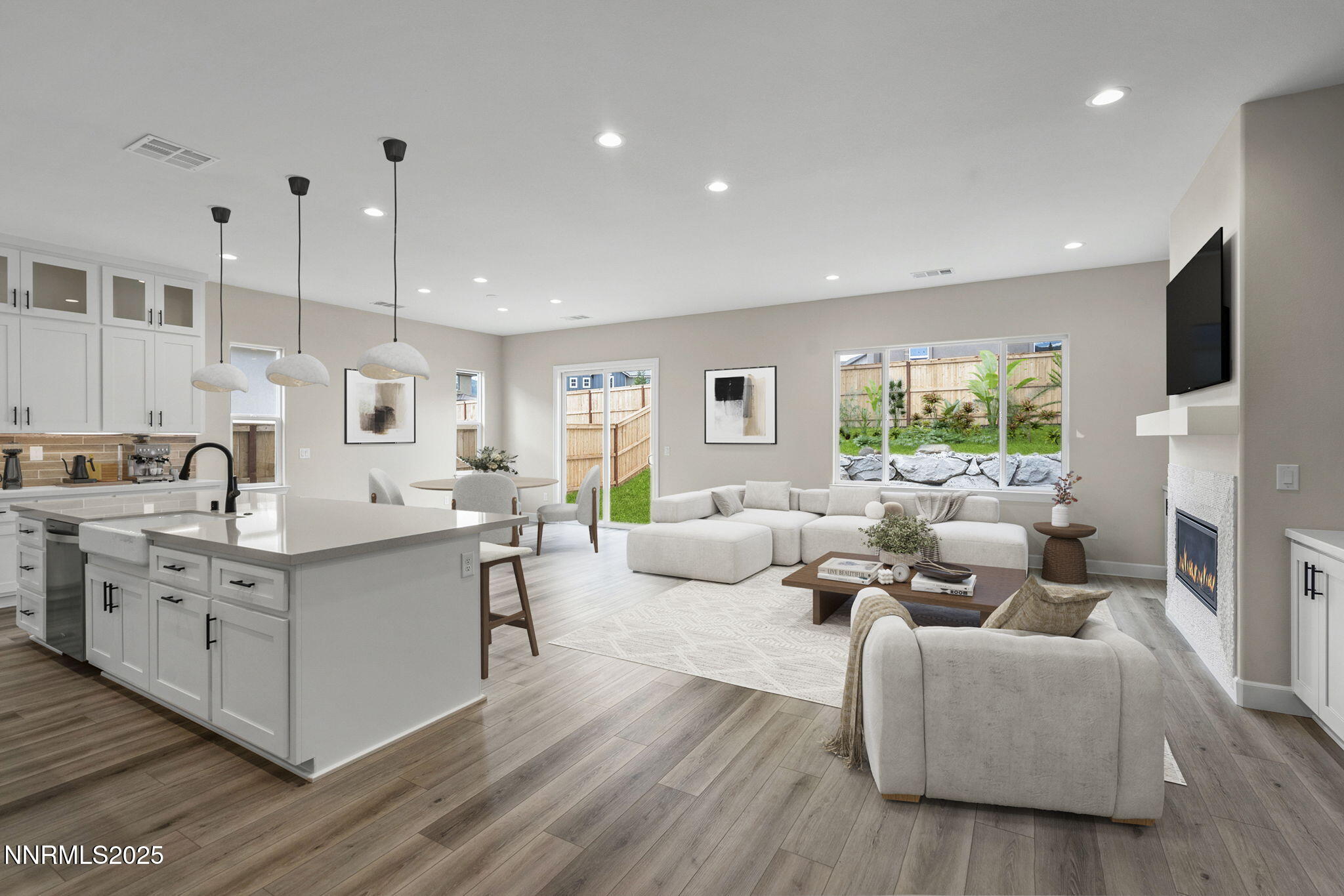 171 Commodore Drive, Unit LOT 325 Verdi, NV 89439 - Photo 9 of 28 a living room with furniture and a flat screen tv