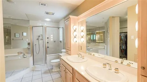 $899,000 | 6 Mary Ridge Court, River Ridge, LA 70123
