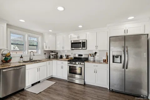 $599,000 | 72 Waverly Avenue, Patchogue, NY 11772