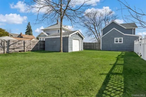 $599,000 | 72 Waverly Avenue, Patchogue, NY 11772
