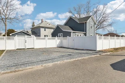 $599,000 | 72 Waverly Avenue, Patchogue, NY 11772