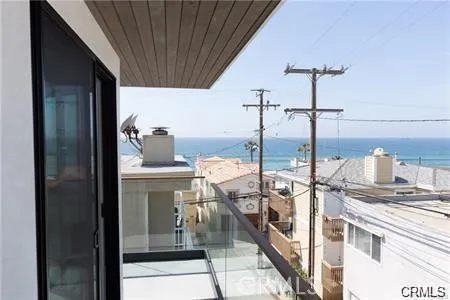 $5,950 | 118 Kelp Street, Unit A, Manhattan Beach, CA 90266