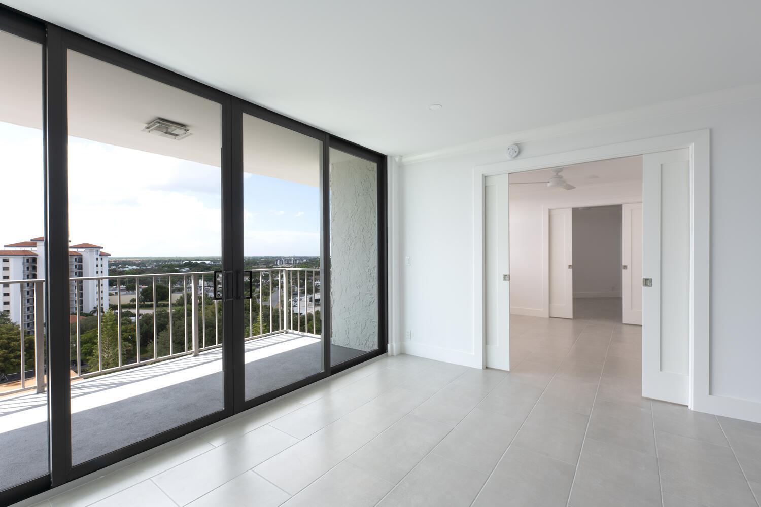 336 Golfview Road, Unit PH12 North Palm Beach, FL 33408 - Photo 21 of 33 336 Golfview Rd Unit PH 12-large-016-040