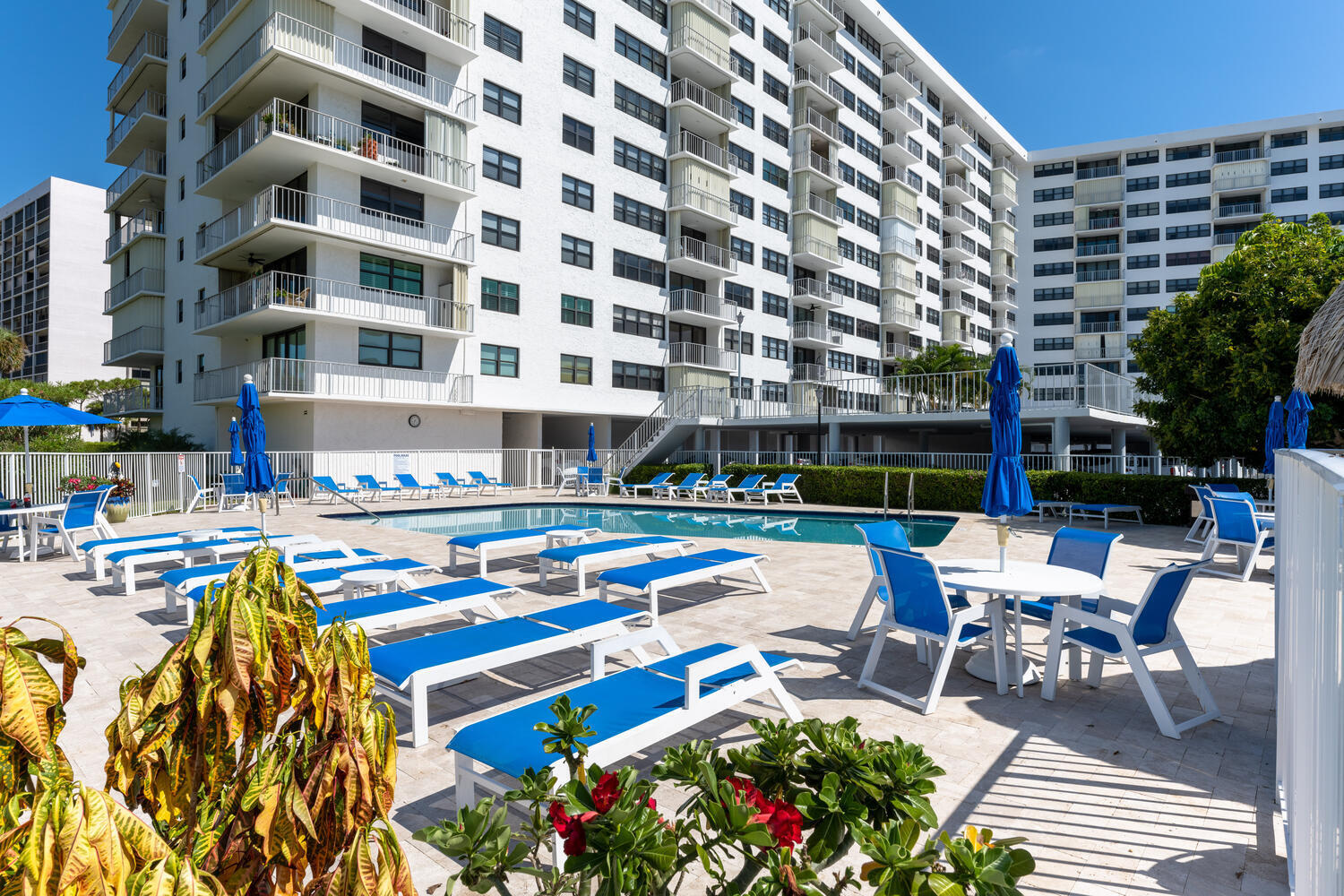 336 Golfview Road, Unit PH12 North Palm Beach, FL 33408 - Photo 23 of 33 336 Golfview Rd Unit PH 12-large-040-038
