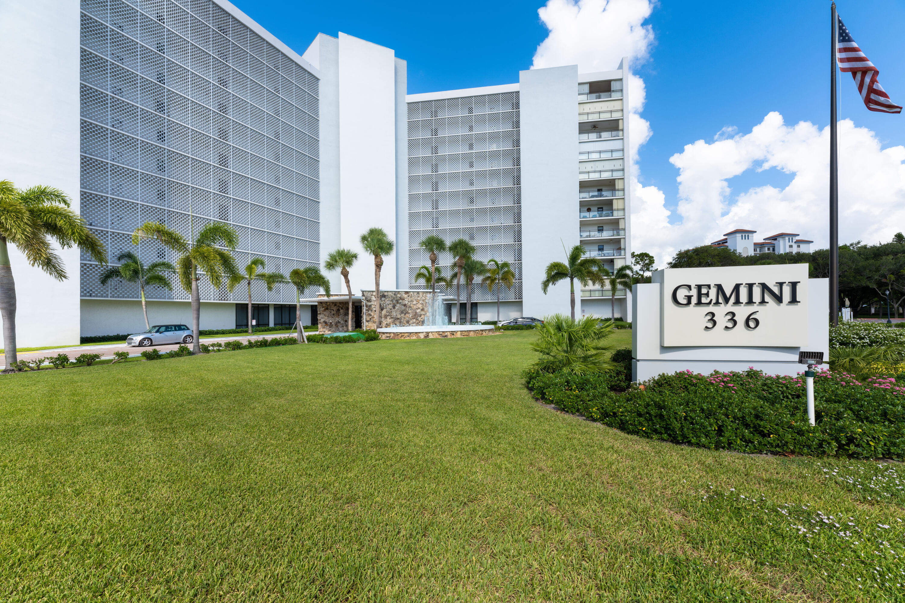 336 Golfview Road, Unit PH12 North Palm Beach, FL 33408 - Photo 31 of 33 336 Golfview Rd Unit PH 12-print-001-009