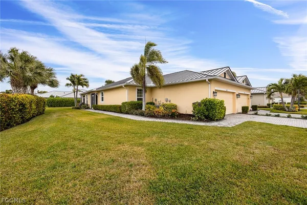 $327,900 | 2613 Anguilla Drive, Cape Coral, FL 33991