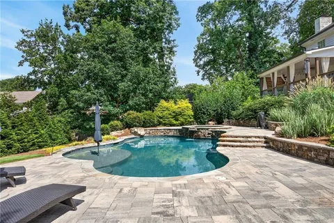 $1,100,000 | 4766 Chamblee Dunwoody Road, Dunwoody, GA 30338