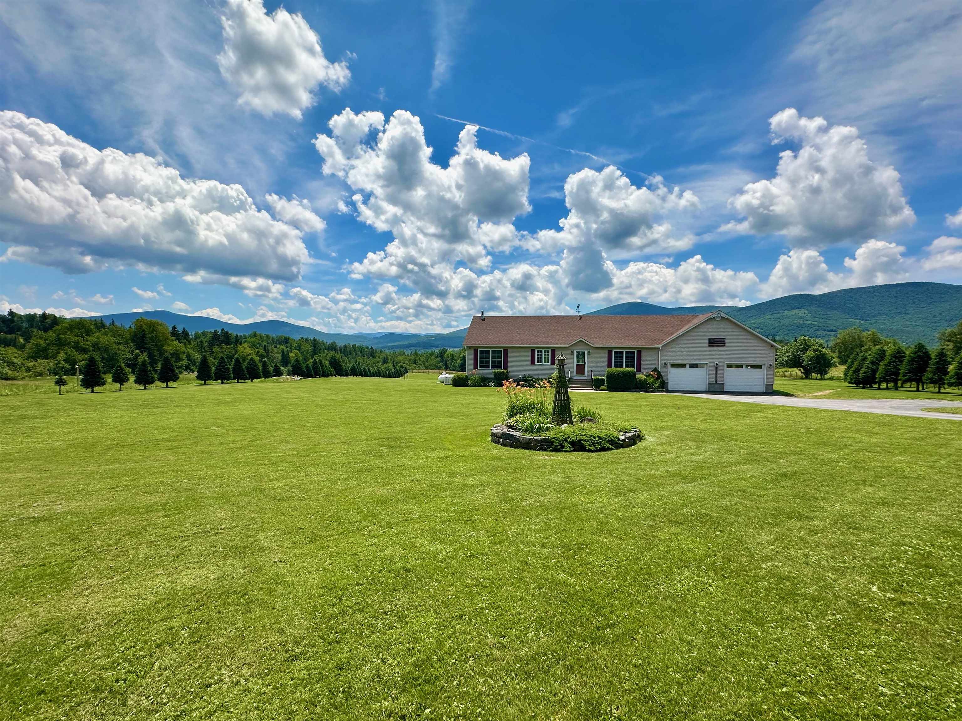 750 Fish Pond Road Columbia, NH 03576 - Photo 33 of 40