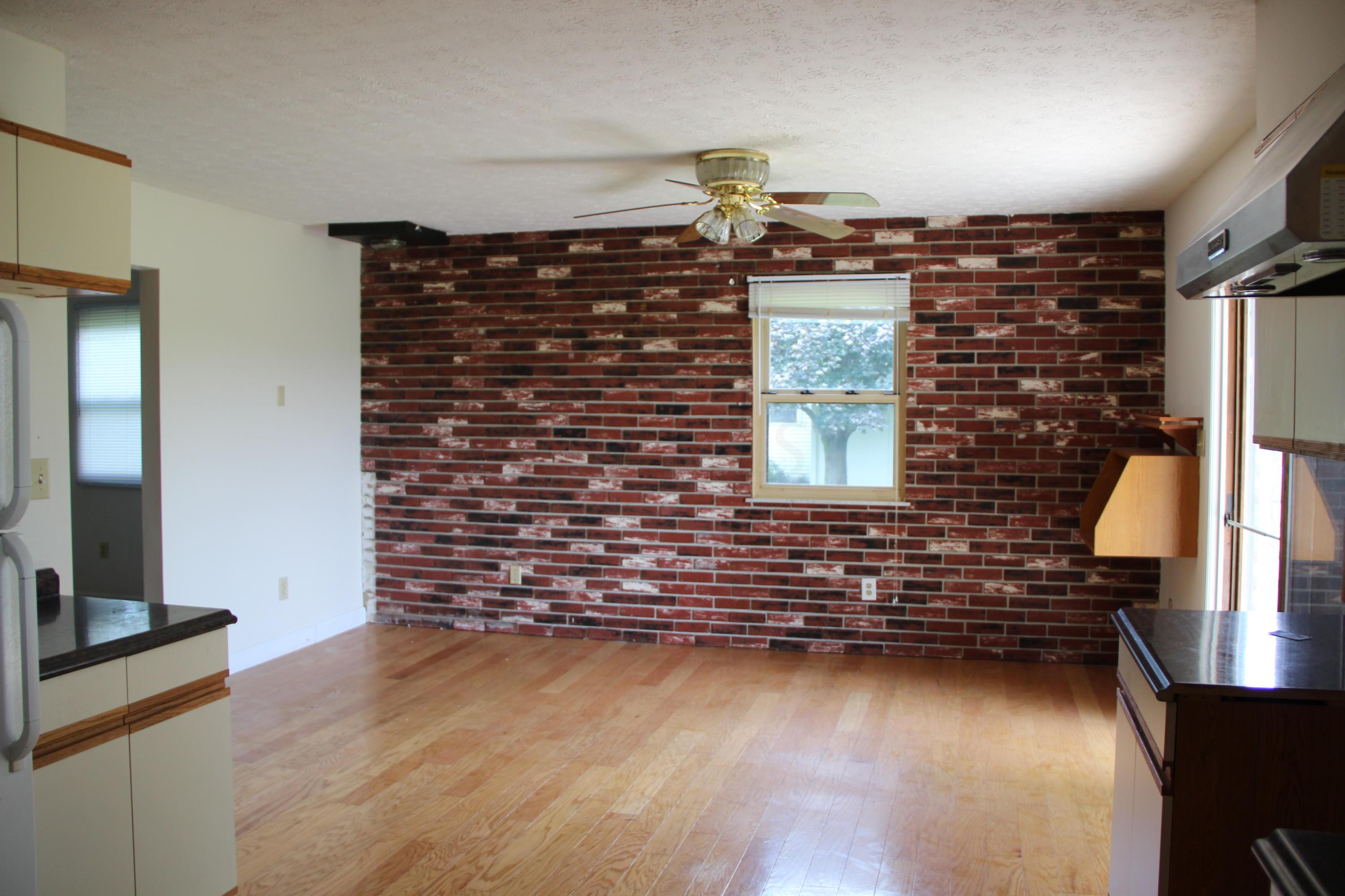 10429 York Road Southwest Pataskala, OH 43062 - Photo 11 of 19