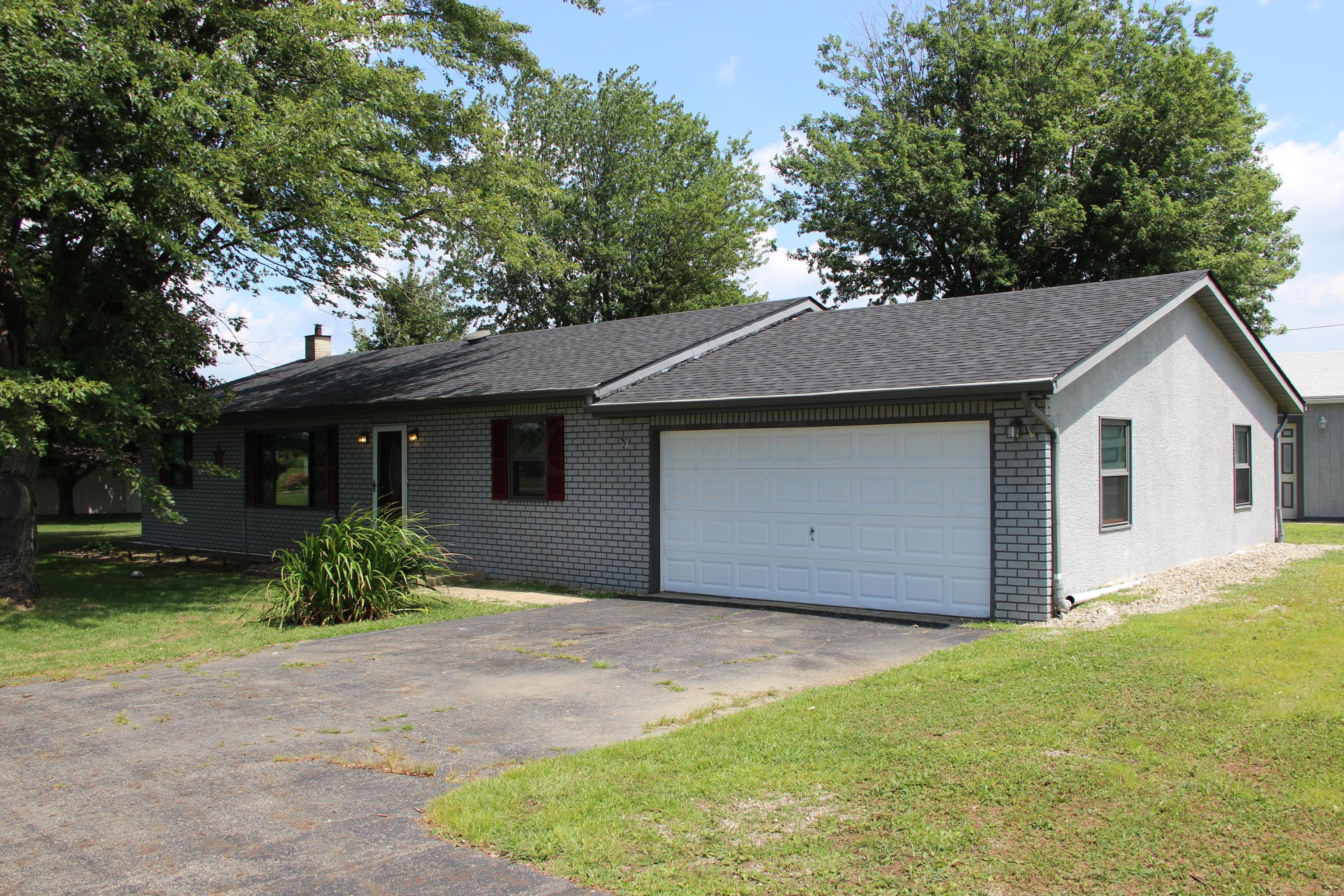 10429 York Road Southwest Pataskala, OH 43062 - Photo 3 of 19