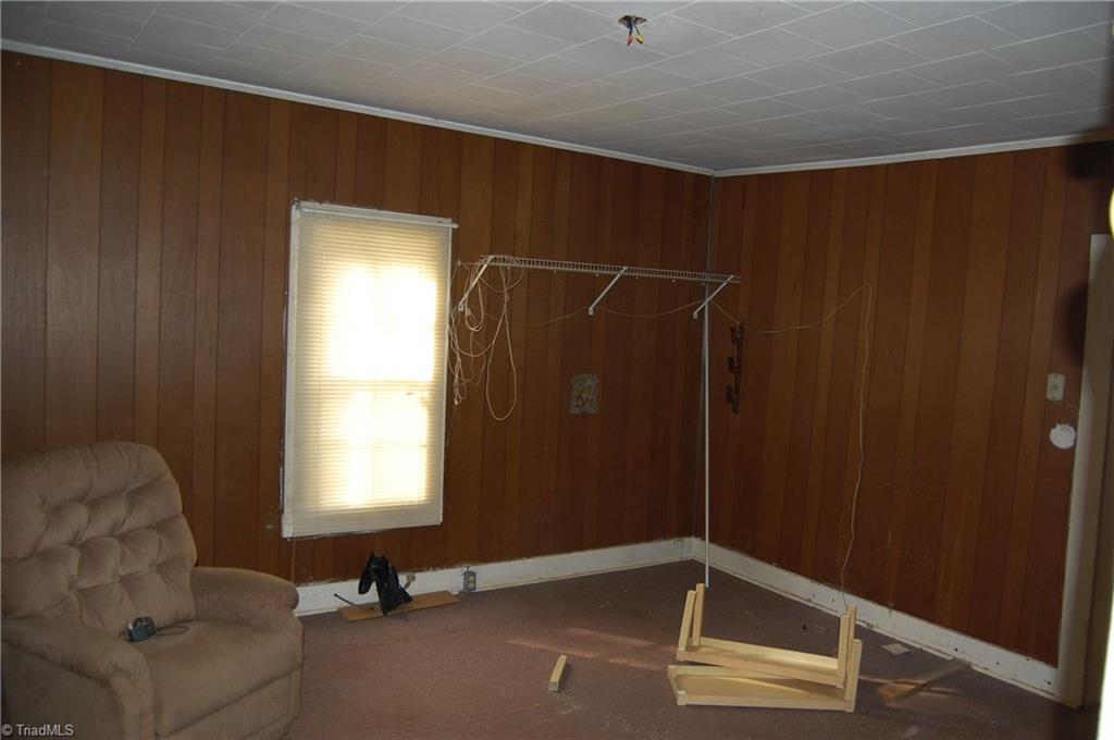 1010 Elk Spur Street Elkin, NC 28621 - Photo 5 of 9