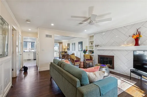$318,000 | 8604 West 84th Street, Overland Park, KS 66212
