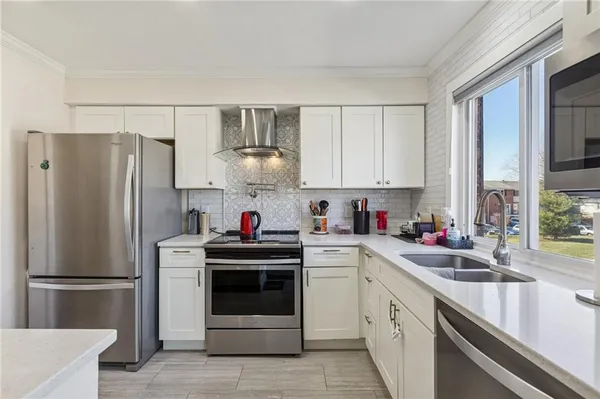 $318,000 | 8604 West 84th Street, Overland Park, KS 66212