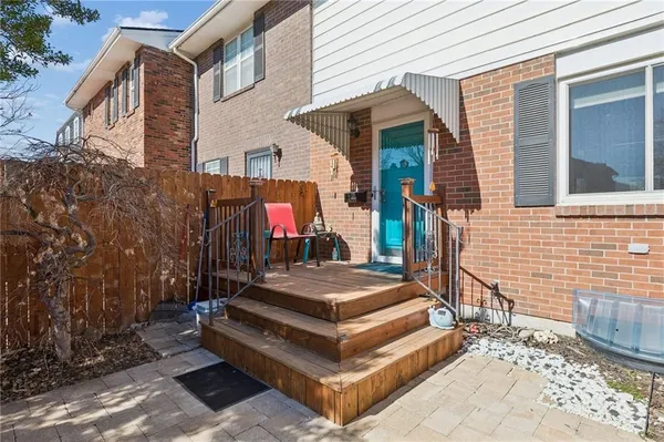 $318,000 | 8604 West 84th Street, Overland Park, KS 66212