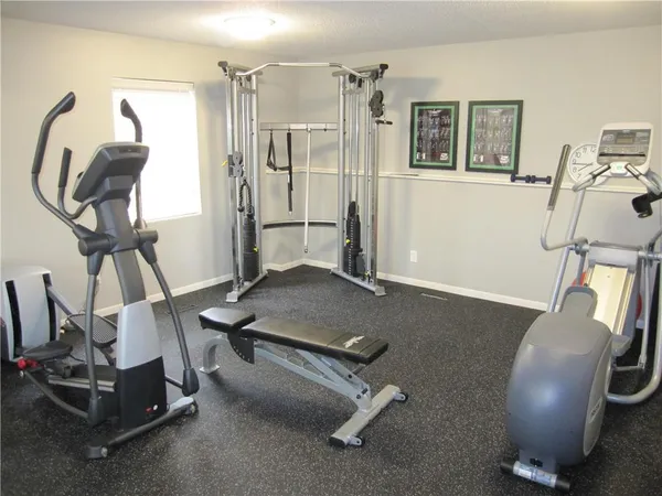 $318,000 | 8604 West 84th Street, Overland Park, KS 66212