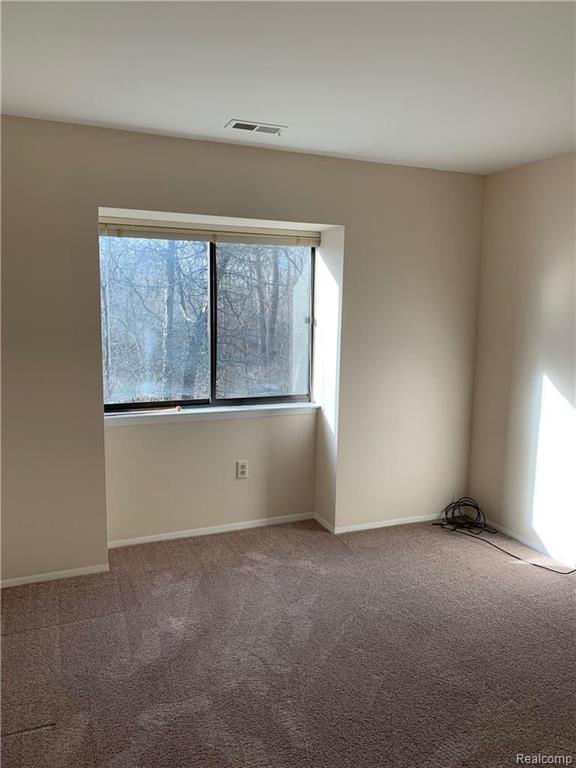 24066 Middlebelt Road, Unit 40 Farmington Hills, MI 48336 - Photo 15 of 17