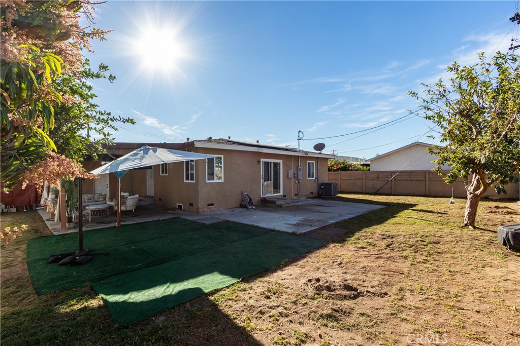 722 South Sycamore Avenue Rialto, CA 92376 - Photo 17 of 34