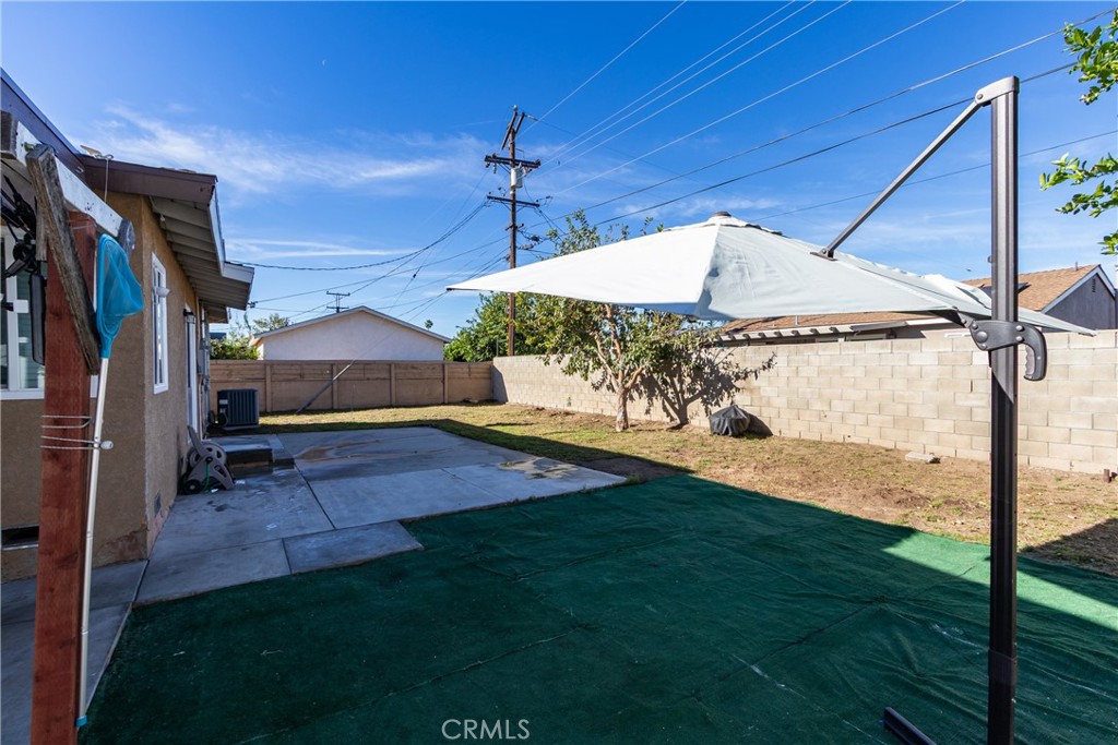 722 South Sycamore Avenue Rialto, CA 92376 - Photo 30 of 34