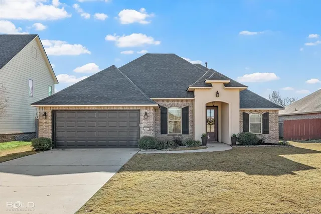$399,999 | 2403 Tallgrass Circle, Bossier City, LA 71111