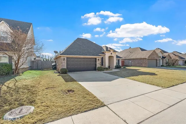 $399,999 | 2403 Tallgrass Circle, Bossier City, LA 71111