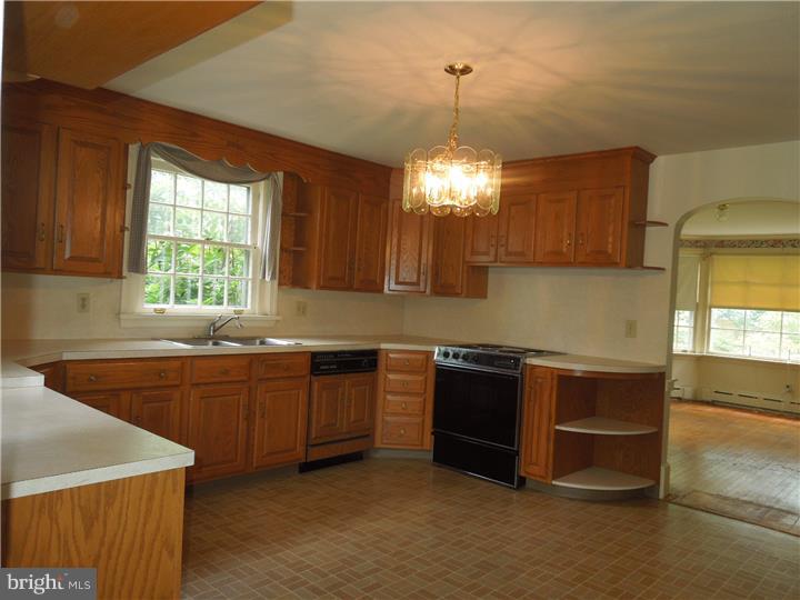 35 Church Road Telford, PA 18969 - Photo 18 of 24 Kitchen