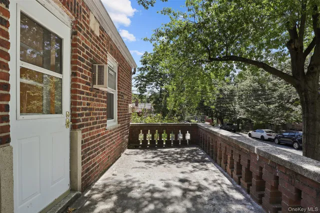 $750,000 | 5926 Spencer Avenue | North Riverdale