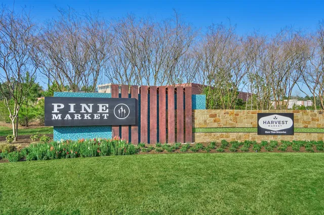 $420,000 | 428 Auburn Pines Drive, Montgomery, TX 77316