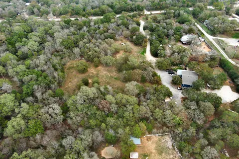 $175,000 | 233 The Forest Road, Dale, TX 78616