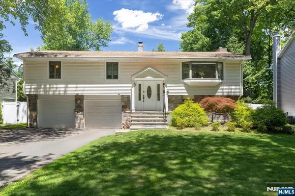 $949,000 | 149 Sherwood Drive, Ramsey, NJ 07446
