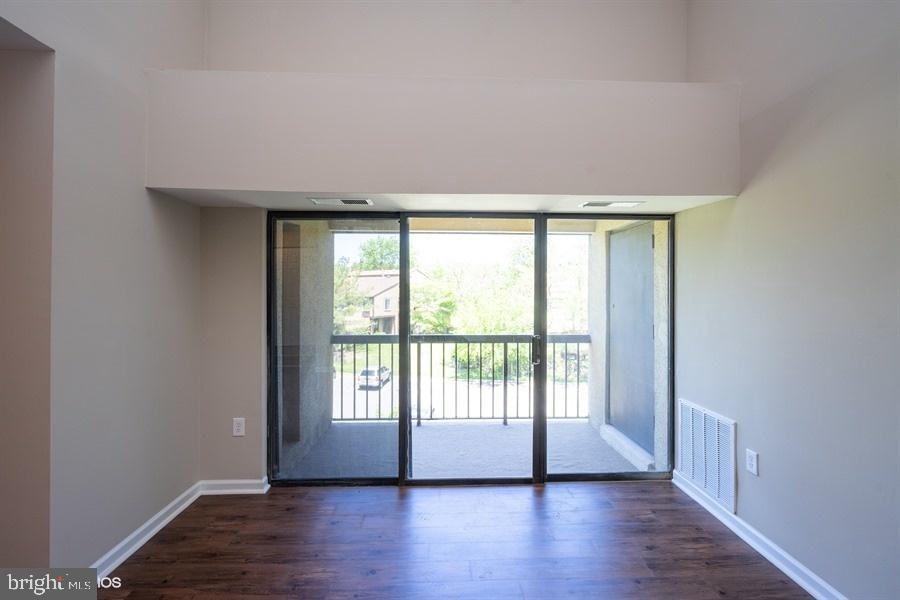 15710 Dorset Road, Unit 301 Laurel, MD 20707 - Photo 11 of 30 Gallery Image 11