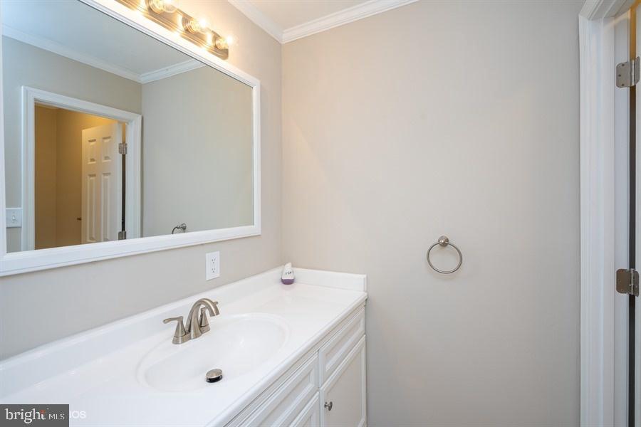 15710 Dorset Road, Unit 301 Laurel, MD 20707 - Photo 25 of 30 Gallery Image 25