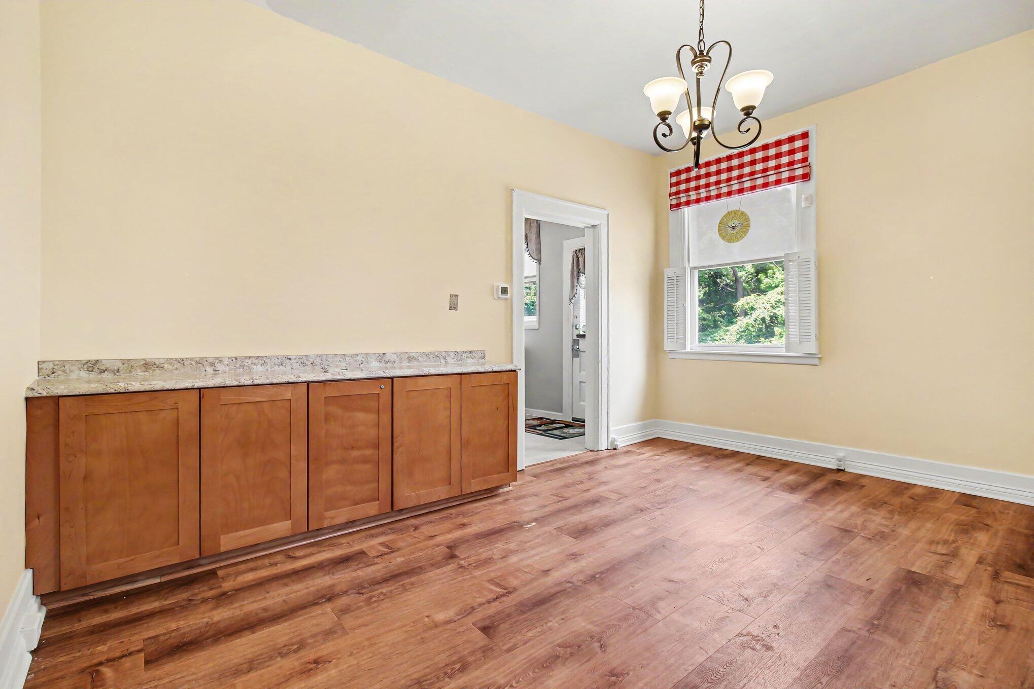 332 East 18th Street Covington, KY 41014 - Photo 14 of 36 Dining Room