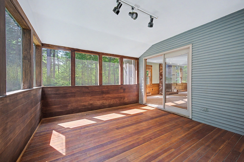 29 Pond Street Hopkinton, MA 01748 - Photo 9 of 42