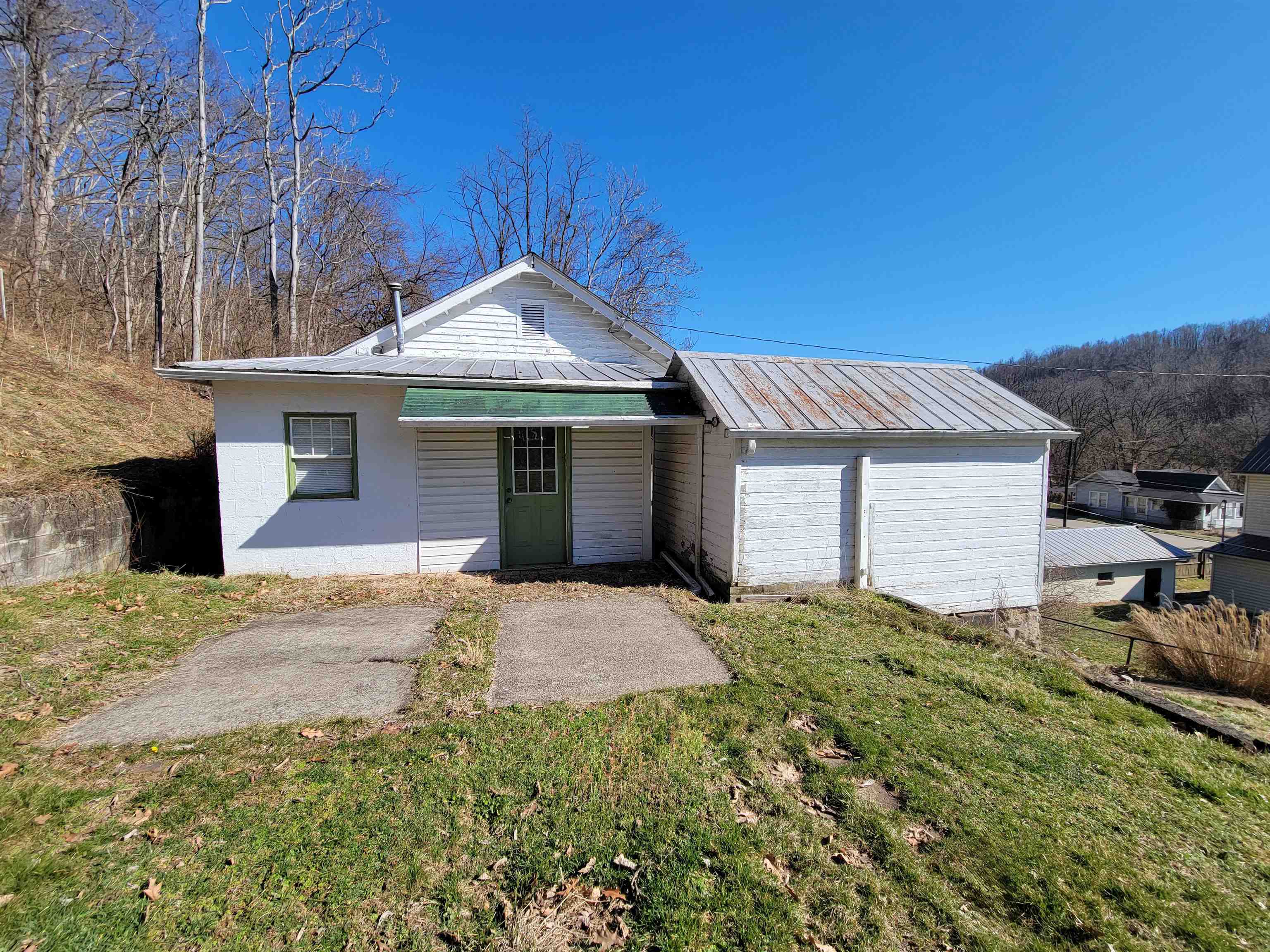 1522 R Harvey Road Huntington, WV 25701 - Photo 17 of 20 Gallery Image 17