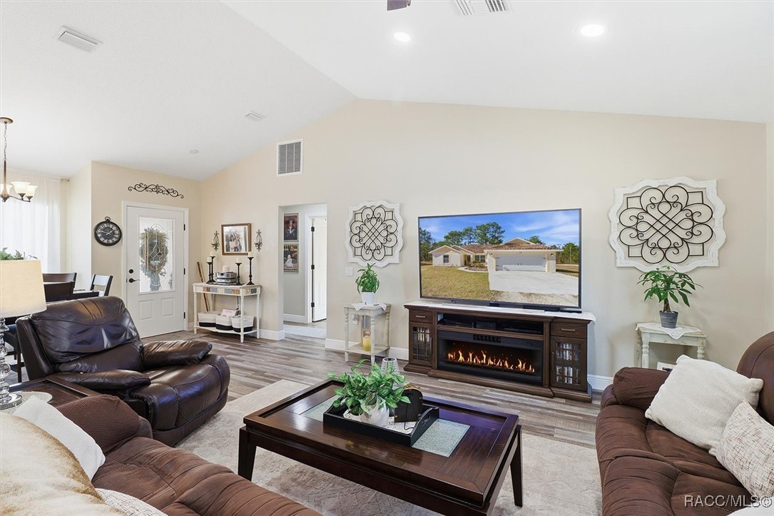 15417 Coot Road Brooksville, FL 34614 - Photo 15 of 44 Gallery Image 15