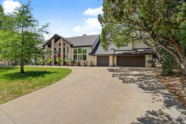 $1,300,000 | 131 Live Oak Drive, Whitney, TX 76692