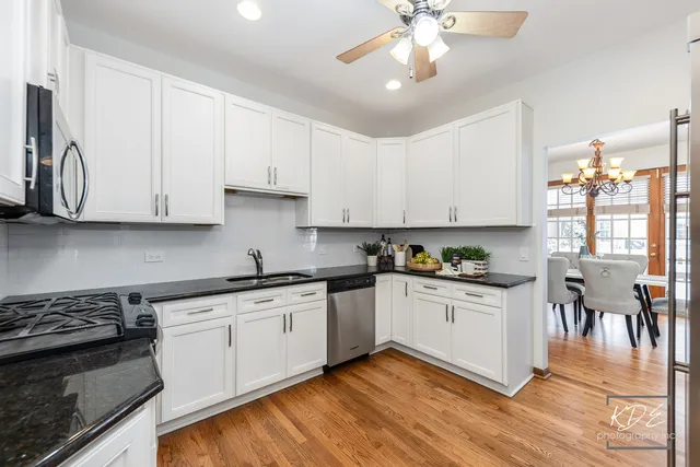 $589,000 | 1512 Harbour Towne Place, Naperville, IL 60564