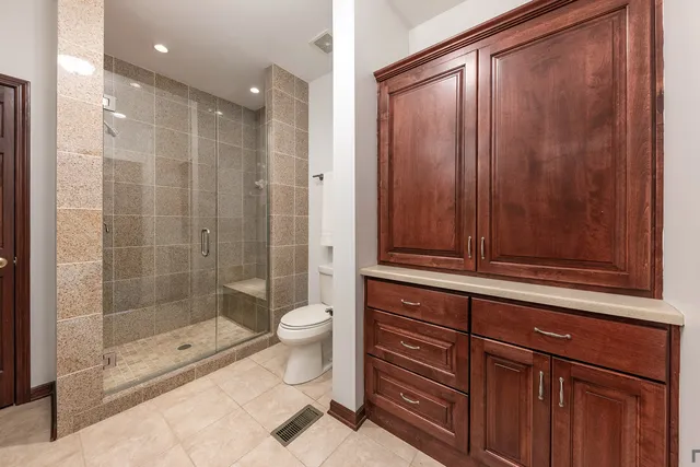 $589,000 | 1512 Harbour Towne Place, Naperville, IL 60564