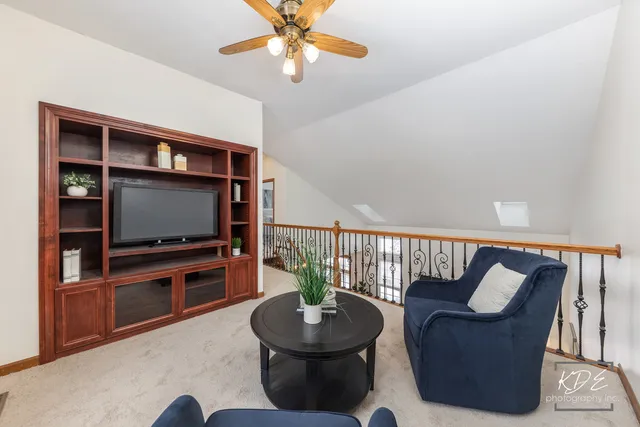 $589,000 | 1512 Harbour Towne Place, Naperville, IL 60564