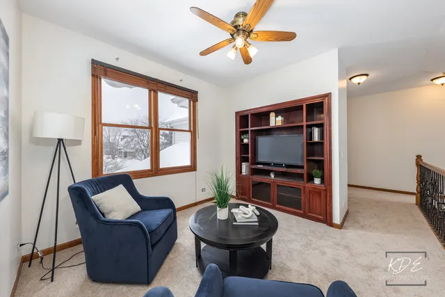 $589,000 | 1512 Harbour Towne Place, Naperville, IL 60564