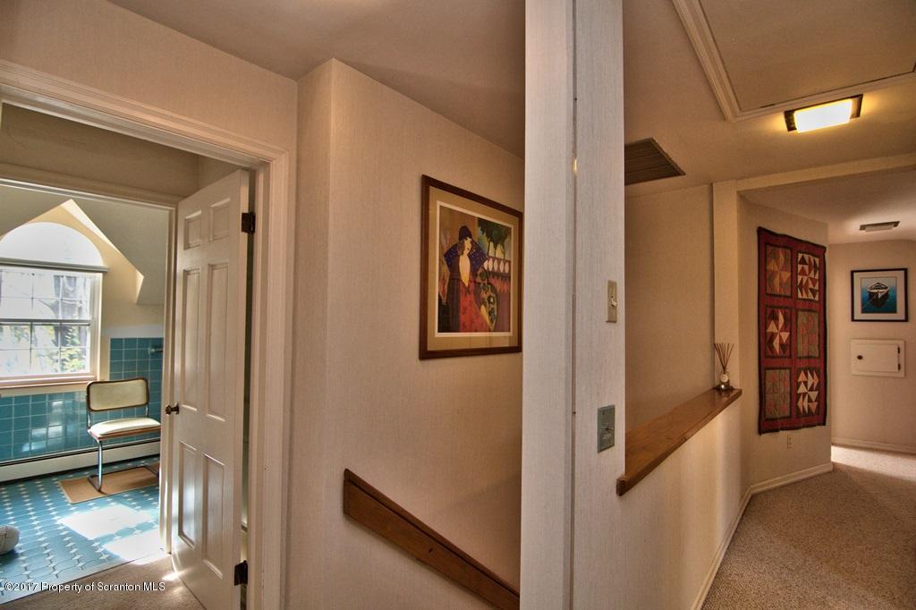 206 Braewood Road Dalton, PA 18414 - Photo 31 of 68 Gallery Image 31