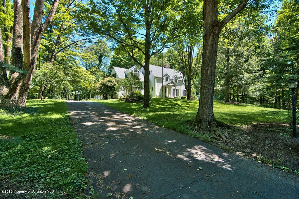 206 Braewood Road Dalton, PA 18414 - Photo 54 of 68 Gallery Image 54