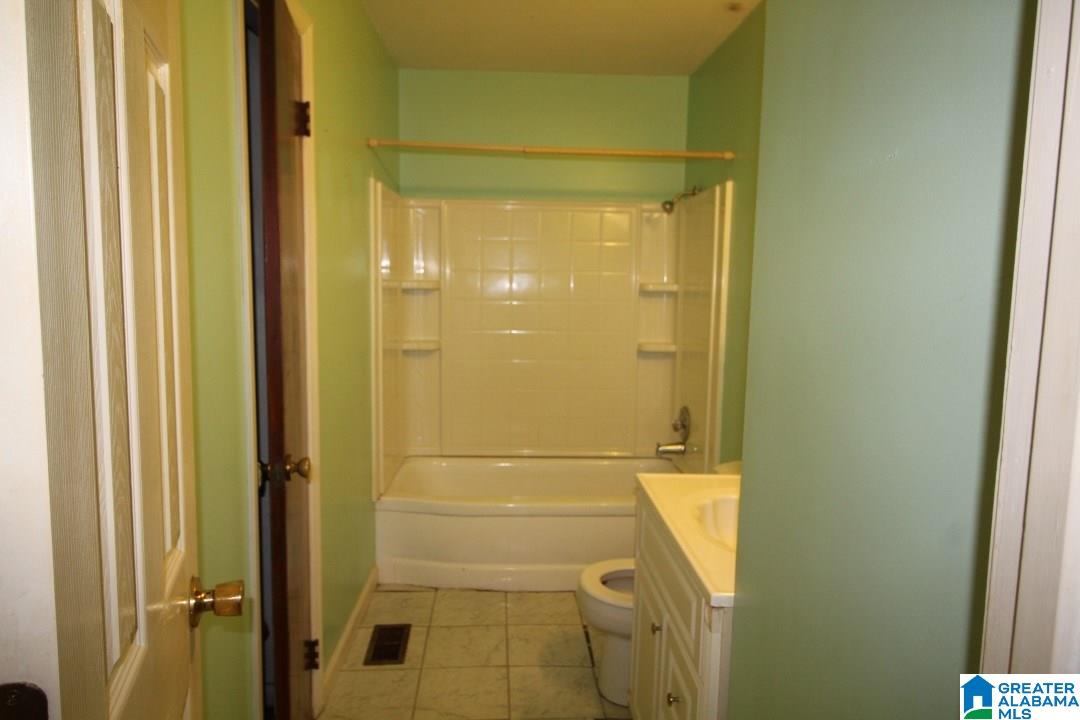1670 Dorrough Street Leeds, AL 35094 - Photo 4 of 5