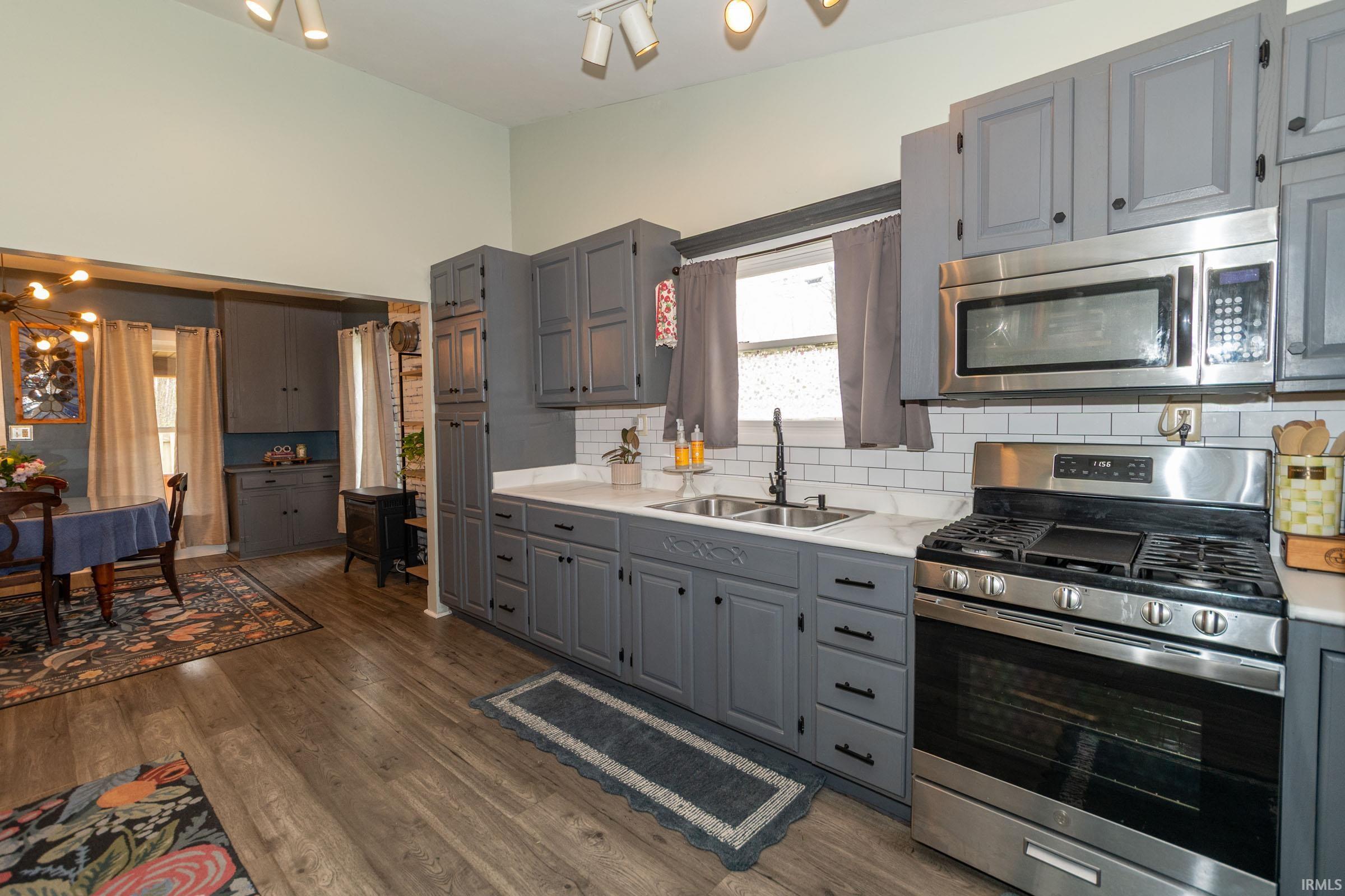10999 Douglas Road Osceola, IN 46561 - Photo 6 of 36