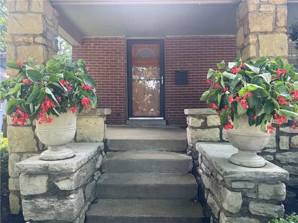 $399,000 | 6412 McGee Street, Kansas City, MO 64113