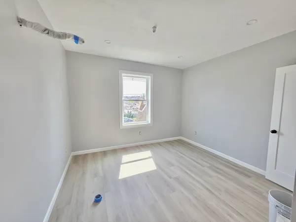 $2,700 | 1965-1967 Smith Street, Unit 2R, North Providence, RI 02911