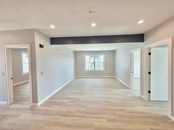 $2,700 | 1965-1967 Smith Street, Unit 2R, North Providence, RI 02911